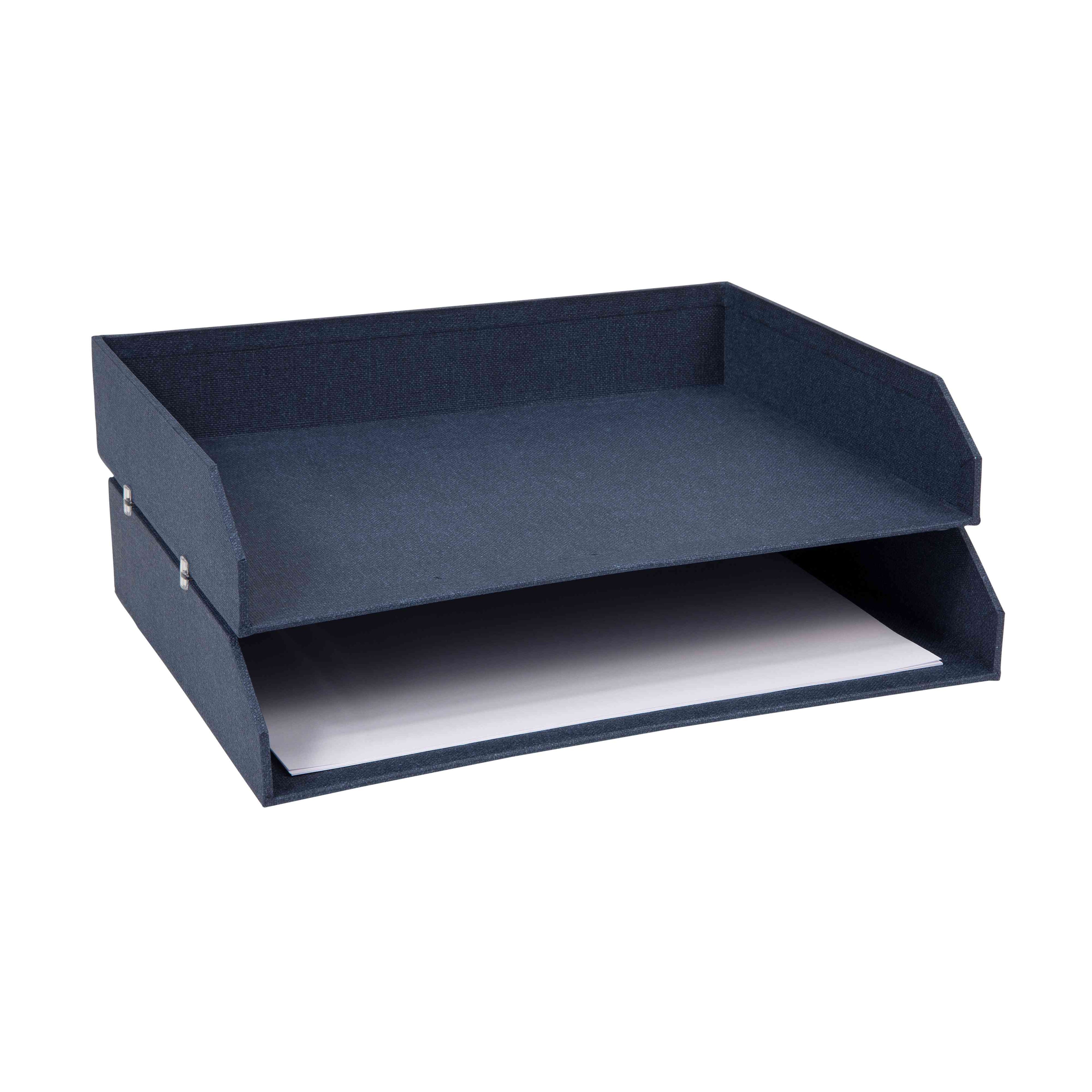 L'Artoz Papier AG Ablagefach doppelt est un organiseur à deux niveaux bleu foncé en Leinenoptik, représenté avec du papier dans le plateau inférieur et le plateau supérieur vide, idéal pour toute installation de bureau à domicile sur fond blanc.