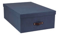 La boîte rectangulaire Aufbewahrungsbox d'Artoz Papier AG en Leinenoptik bleu foncé est dotée d'un couvercle ajusté et d'une poignée en cuir marron - idéale pour une organisation élégante du bureau à domicile.