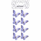 Ein Bogen mit neun Artoz 3D Sticker Schmetterling der Artoz Papier AG in Lila mit gelben Akzenten, angeordnet in 3x3. Auf der Verpackung sind oben kleine schwarze Herzen abgebildet.
