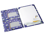 Das Kinder-Schreibset „Piraten“ von Artoz Papier AG enthält eine Mappe im Piraten-Design, Notizblöcke und Haftnotizen mit Schiffen, Schatzkarten und Totenkopf-Flaggen – ideal, um jedem violetten Wolkenhintergrund einen Hauch von Abenteuer zu verleihen.