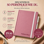 Découvrez le carnet A5 avec stylo, dans un élégant coloris bordeaux, signé Artoz Papier AG, personnalisable avec votre nom ou le texte de votre choix sur la couverture. Ce carnet haut de gamme est doté d'une fermeture pratique à élastique blanc et d'un passe-stylo pour votre stylo à bille préféré. Il allie personnalisation, qualité et fonctionnalité au quotidien. Le nom de votre choix en fait un compagnon unique, au prix de 19,90 euros.
