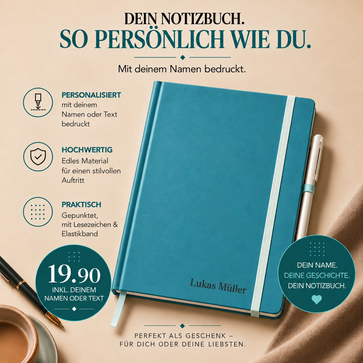 A5-Notizbuch mit Stift, türkis, von Artoz Papier AG – personalisierbar mit deinem Namen oder einem Wunschtext, der auf den Einband graviert wird. Dieses hochwertige Set enthält einen passenden Stift und goldene Büroklammern, ansprechend präsentiert vor braunem Hintergrund. Ideal als Geschenk oder für dich selbst – jetzt für nur 19,90 €.