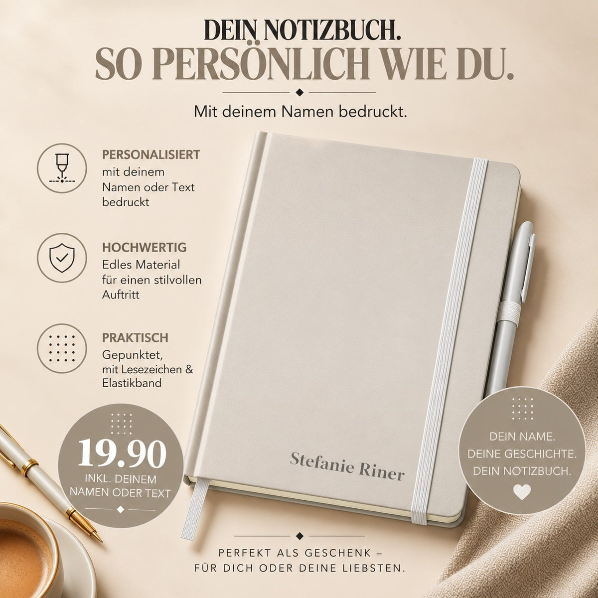 Un carnet A5 beige avec stylo de la marque Artoz Papier AG, personnalisable à votre guise avec votre nom ou le texte de votre choix, se distingue par ses options de personnalisation, ses matériaux haut de gamme et son design pratique. Un stylo à bille assorti vient compléter l'ensemble avec élégance. Prix : 19,90. Des éléments décoratifs viennent parachever le design.