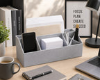 L'organiseur de bureau « Tisch Organisator » d'Artoz Papier AG, de couleur grise aspect lin, vous permet de ranger soigneusement votre smartphone, vos stylos, vos enveloppes et vos blocs-notes sur votre bureau. C'est l'accessoire de bureau idéal pour les espaces de travail bien organisés, équipés d'ordinateurs portables et agrémentés d'une décoration inspirante.