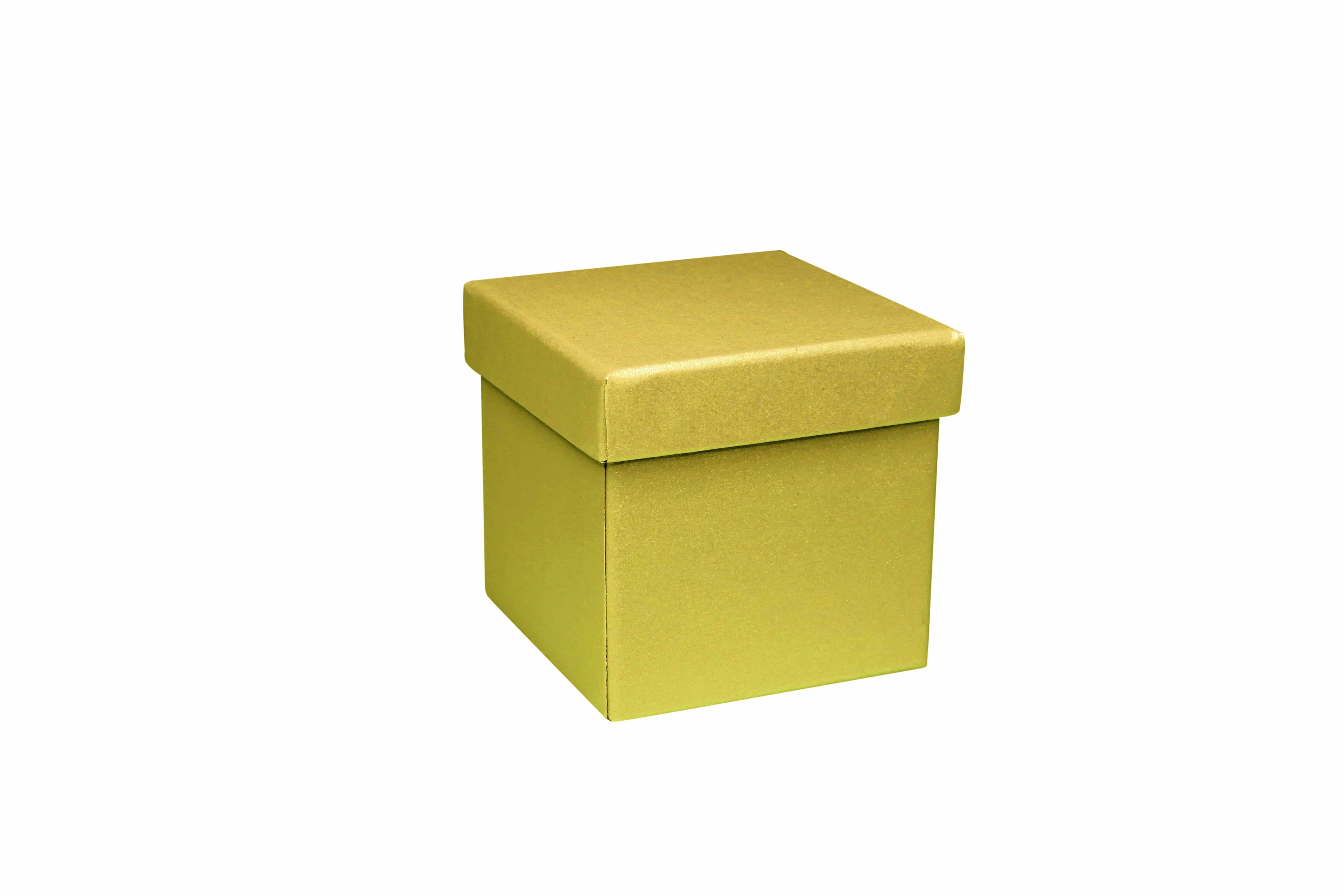 Une boîte-cadeau « Pure » XS, sobre et fermée, de couleur dorée, de la marque Artoz Papier AG, avec un couvercle assorti, mise en valeur sur un fond blanc : un emballage raffiné pour toutes les occasions spéciales.