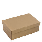 La « Geschenk-Box Pure M rechteckig » d'Artoz Papier AG, disponible en plusieurs couleurs, est une boîte-cadeau rectangulaire sobre dotée d'un couvercle ajusté — idéale comme emballage cadeau —, présentée ici sur fond blanc.