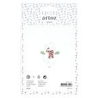 Un paquet de la société Artoz Papier AG portant la mention « Étiquette cadeau Bonhomme de neige » contient un autocollant représentant un joyeux bonhomme de neige avec une écharpe rayée rouge – idéal pour votre prochain emballage cadeau fait maison. L'emballage précise qu'il contient 3 pièces, et en bas figurent les coordonnées de l'entreprise ainsi que les symboles de recyclage.