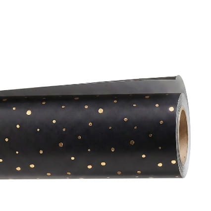 Un rouleau de papier cadeau Artoz Papier AG – anthracite/or, assorti à la boîte de recharge de papier cadeau, orné d'un élégant motif de petits pois dorés dispersés sur fond anthracite, est partiellement déroulé pour laisser apparaître son mandrin en carton marron, offrant ainsi une solution d'emballage raffinée pour toutes les occasions.