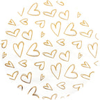 Emballez vos cadeaux avec le motif joyeux et ludique du rouleau de papier cadeau « Geschenkpapier Rolle - blanc/or » assorti à la boîte de recharge « Geschenkpapier Nachfüllbox » d'Artoz Papier AG : son fond blanc parsemé de cœurs dorés dessinés à la main de différentes tailles en fait le choix idéal pour emballer vos cadeaux ou recharger votre boîte de recharge « Geschenkpapier Nachfüllbox ».