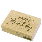 Der Artoz Papier AG Stempel Happy Birthday mit Punkten zeigt "Happy Birthday" in Kursivschrift mit gepunkteten Akzenten - ideal für Bastelarbeiten oder als entzückender Geburtstagsstempel.