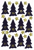 Des formes de sapins de Noël noirs numérotées de 13 à 24 et des étoiles dorées sont disposées en damier sur un fond blanc, composant la collection « Artoz Sticker Advent Tannenbaum 1-24 » d’Artoz Papier AG — un choix idéal pour les décorations à réaliser soi-même ou pour emballer des cadeaux pendant les fêtes de fin d’année.