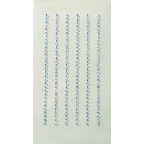L'autocollant 3D "Kristall 2mm" d'Artoz Papier AG présente une base rectangulaire blanche avec huit rangées verticales de petits strass ronds argentés ou transparents - un embellissement élégant reflétant le design de Schweizer.
