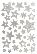 Un ravissant assortiment d'étoiles argentées métallisées de différentes tailles, disposées avec art sur un fond blanc uni — idéal pour vos projets de bricolage ou de décoration. Les autocollants « Artoz Sticker Sterne Silber » d'Artoz Papier AG apportent une touche étincelante à vos décorations créatives et à vos réalisations artistiques.