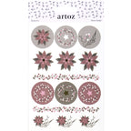 Une feuille « Artoz Sticker Fleurs de Noël » de la société Artoz Papier AG, comportant des motifs ronds et floraux dans les tons rose, gris et blanc, notamment des fleurs, des feuilles, des étoiles et des brindilles décoratives – idéale pour les projets de loisirs créatifs ou pour apporter une touche festive de fleurs de Noël. La feuille est dotée d'une bordure à motifs portant l'inscription « Artoz ».